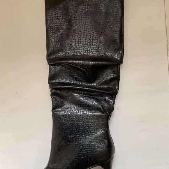 Vero Moda Ruched Heeled Boots - Picture 5 of 10